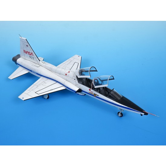 1/48 Northrop T-38A Talon NASA Trainer & Chaser Aircraft 1/48 Northrop T-38A Talon NASA Trainer & Chaser Aircraft