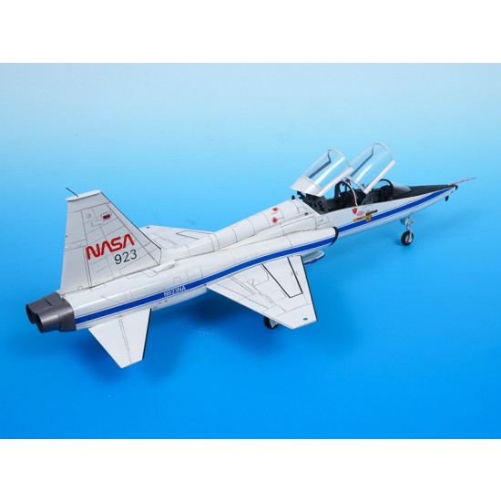 1/48 Northrop T-38A Talon NASA Trainer & Chaser Aircraft 1/48 Northrop T-38A Talon NASA Trainer & Chaser Aircraft
