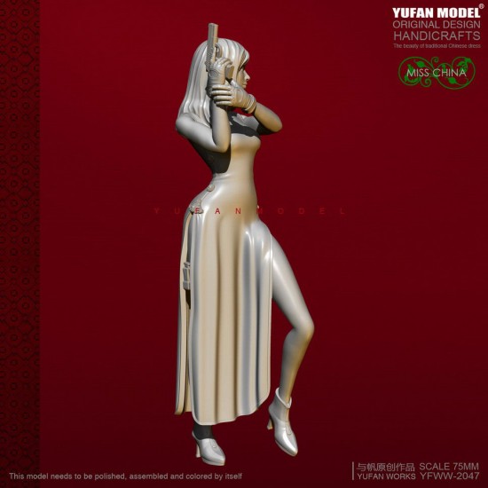 75mm Scale Miss China Cheongsam Girl w/Pistol 75mm Scale Miss China Cheongsam Girl w/Pistol