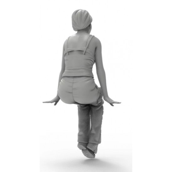 1/35 Girls in Action Series - Winnie (resin figure) 1/35 Girls in Action Series - Winnie (resin figure)