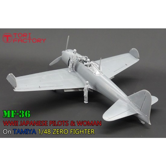 1/72 WWII Japanese Pilots & Woman (3 figures) 1/72 WWII Japanese Pilots & Woman (3 figures)
