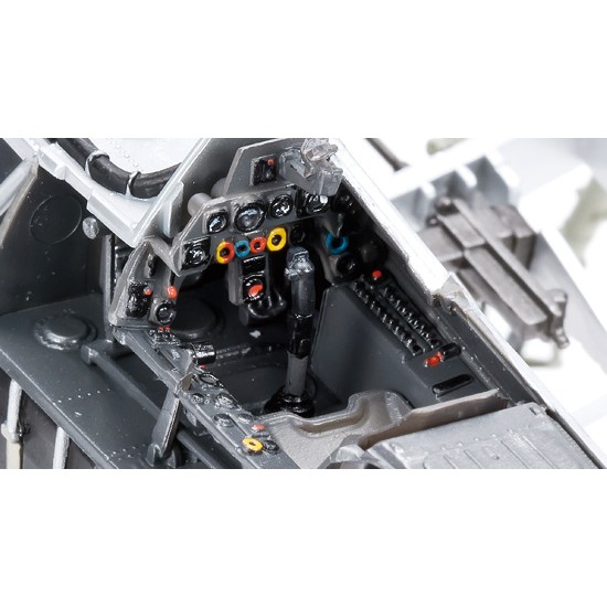 1/48 Focke-Wulf Ta 152 H-1 1/48 Focke-Wulf Ta 152 H-1