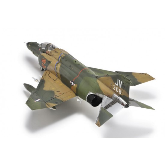 1/48 McDonnell Douglas F-4E Early Phantom II 1/48 McDonnell Douglas F-4E Early Phantom II
