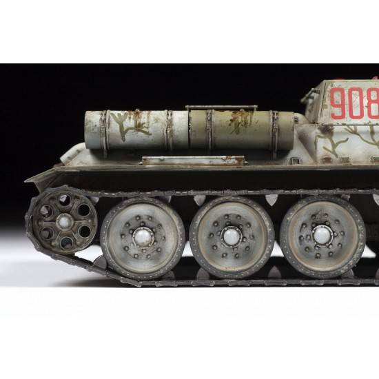 1/35 Soviet Self-propelled Gun Su-122 1/35 Soviet Self-propelled Gun Su-122