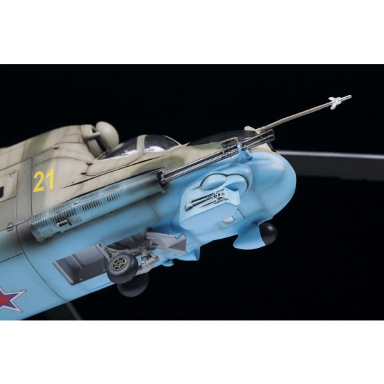1/48 Soviet MIL Mi-24P Hind F Attack Helicopter 1/48 Soviet MIL Mi-24P Hind F Attack Helicopter