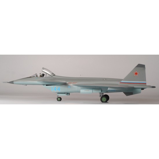 1/72 Russian Multi-Role Fighter Mikoyan MiG-1.44 1/72 Russian Multi-Role Fighter Mikoyan MiG-1.44