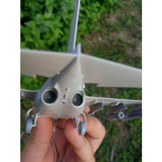 1/72 Yakovlev Yak-130 Subsonic Trainer Aircraft 1/72 Yakovlev Yak-130 Subsonic Trainer Aircraft