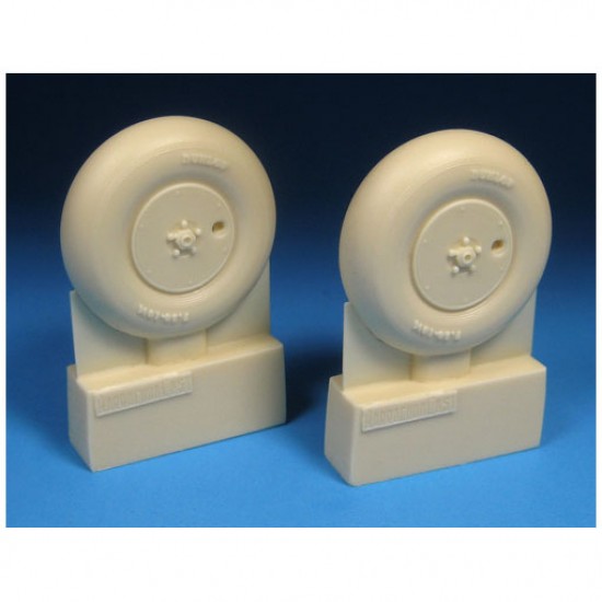1/24 Spitfire Mk. I - IX Covered Mainwheels for Airfix/Trumpeter Mk. I/V kits