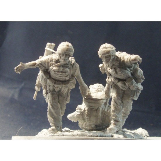 1/35 Modern British Infantry in Afghanistan - "Out of Harms Way" (3 Resin Figures)