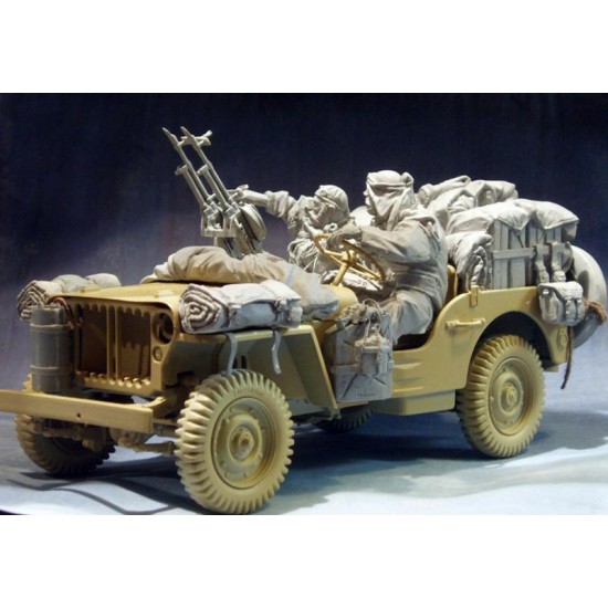 1/24 (75mm) LRDG Crew and Conversion Set for Willys Jeep (2 Resin Figures+Conversion Set)
