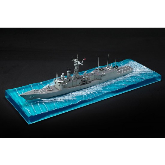 1/700 Oliver Hazard Perry Class Frigate Wave Base (Size :23cm x 7.8cm x 1cm)