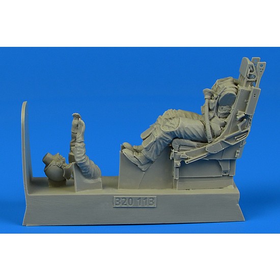 1/32 USAF F-105 Pilot with Ejection Seat for Trumpeter kits