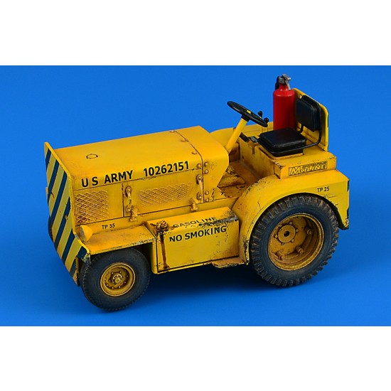 1/32 US Navy Minneapolis-Moline MT-40 Tow Tractor