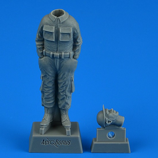 1/32 Korean War USAF Mechanic