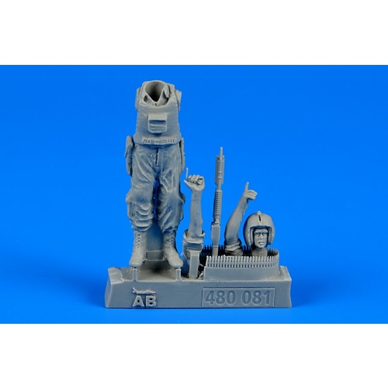 1/48 US Army Helicopter Gunner - Vietnam War 1960-1975