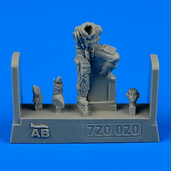 1/72 WWII German Luftwaffe Pilot for Messerschmitt Bf-109 Late Version kit (1 Resin Pilot)