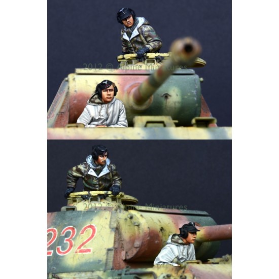 1/35 German Panther Crew Set (2 figures)