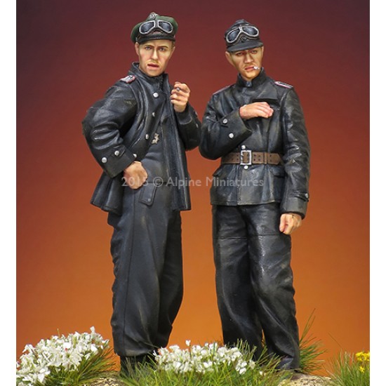 1/35 WSS AFV Crew 1944-1945 Set (2 Figures, Each with 2 Different Heads)