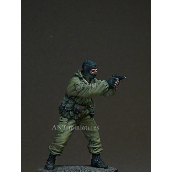 1/35 Russian Spetsnaz Officer (1 figure)