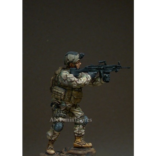 1/35 US Navy SEALs Gunner (1 figure)