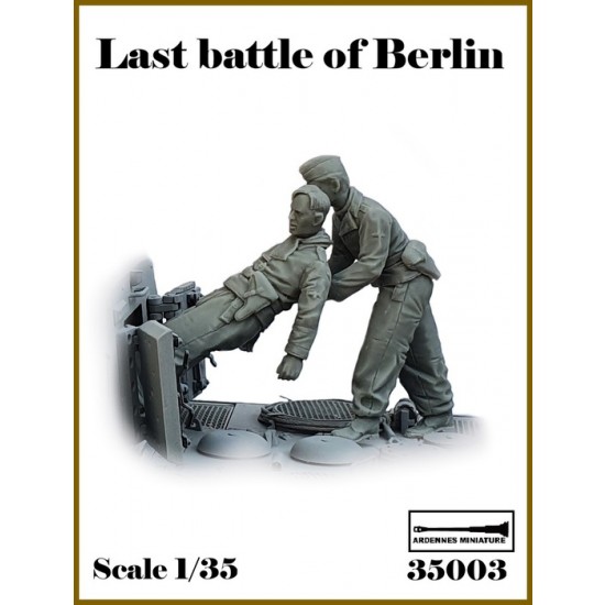 1/35 Last Battle of Berlin - WWII German Panzer Crewmen (2 figures)