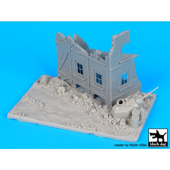 1/72 Street with House Ruin Diorama Base No.2 (150mm x 90mm)