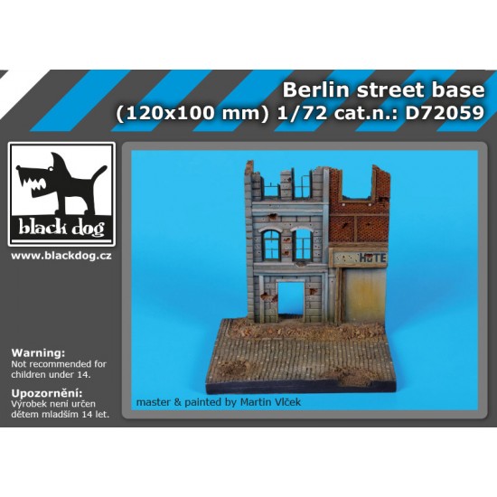 1/72 Berlin Street Diorama Base (120 x 100mm)