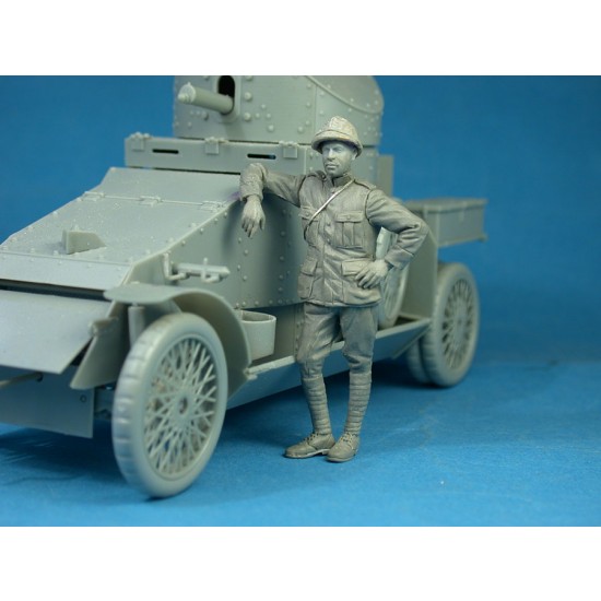 1/35 Belgian Armoured Car Crewman