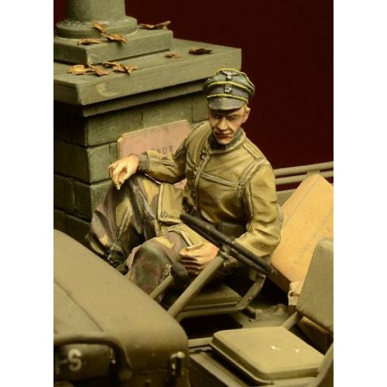 1/35 Waffen SS Jeep Passenger, Ardennes 1944 (1 figure)