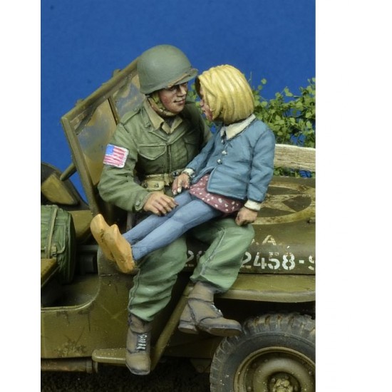 1/35 US Paratrooper with Small Girl 1944-45