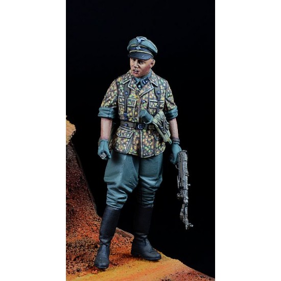 1/35 Waffen SS NCO 1944-45