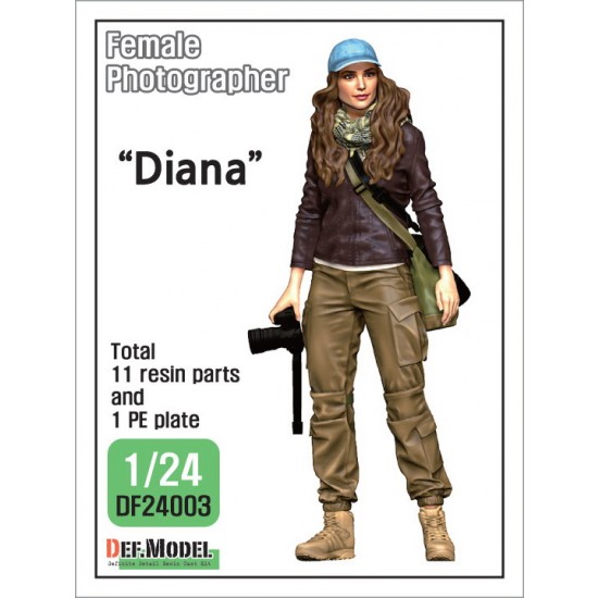 1/24 Modern Female Photographer "Diana"