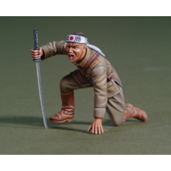 1/35 WWII Japanese Officer "Banzai Attack"