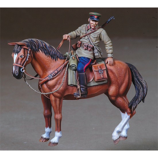 1/35 WWII Russian Mounted Officer (1 Figure+1 Horse)