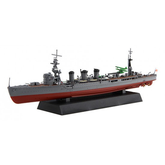 1/700 IJN Light Cruiser Kuma 1942 (with PE parts)