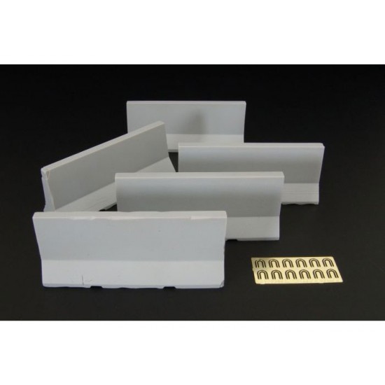 1/35 Modern Concrete Road Barriers
