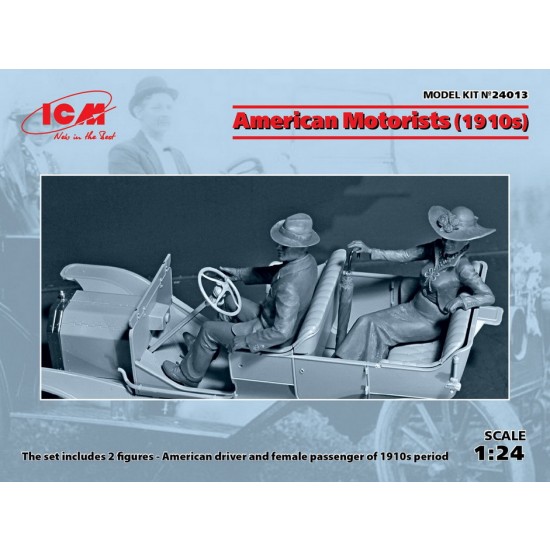 1/24 American Motorists - Driver & Female Passenger 1910s