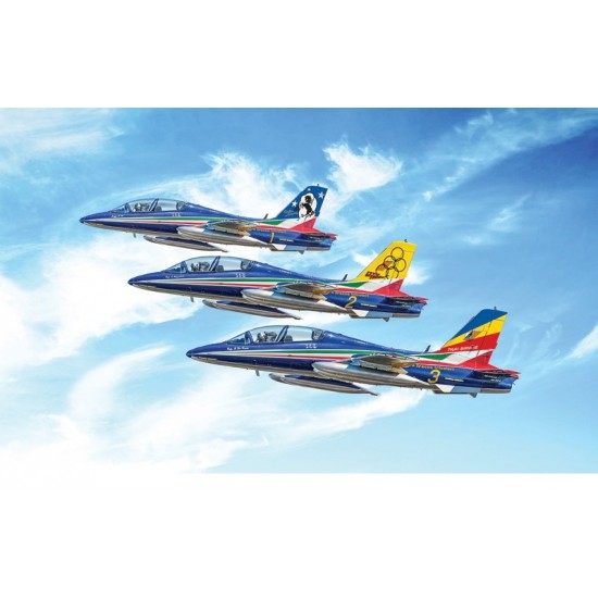 1/72 Macchi MB 339 [PAN 60th Anniversary Special Livery] (3 kits)
