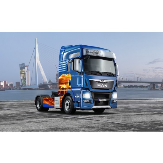 1/24 Modern MAN TGX XXL D38 Truck