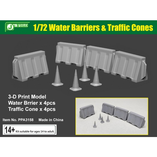 1/72 Water Barriers (4pcs) & Traffic Cones (4pcs)