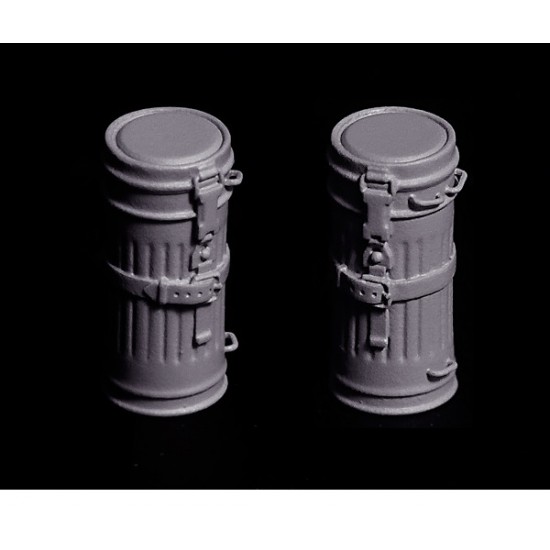 1/35 German Gas Mask Canister with Vehicle Mount
