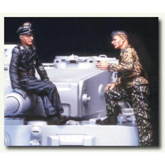 1/35 German Tank Crew set (Michael Wittmann &Gunner Balthasar Woll) (2 Figures) 