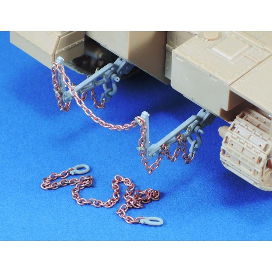 1/35 IDF AFV Rear Towing Horn/Chain set