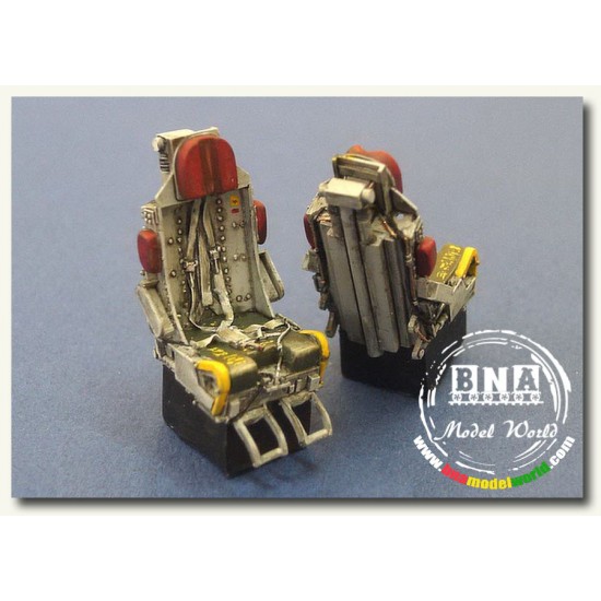 1/48 F-100 Super Sabre Ejection Seat Set with Seat Belts (2 seats)
