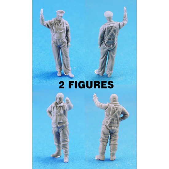1/72 WWII US Bomber Pilot & Crew on the Ground (2 figures)