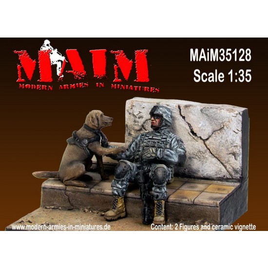 1/35 US Marine with Dog - Iraq 2012 (1 figure and 1 dog)