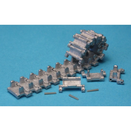 1/35 Metal Tracks & Drive Sprockets for BMP-1(200 links,2 sprockets&4 special spare links)