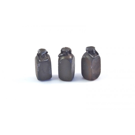 1/35 German Water Cans (5 liter, 3pcs)