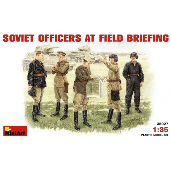 1/35 Soviet Officers at Field Briefing (5 figures)
