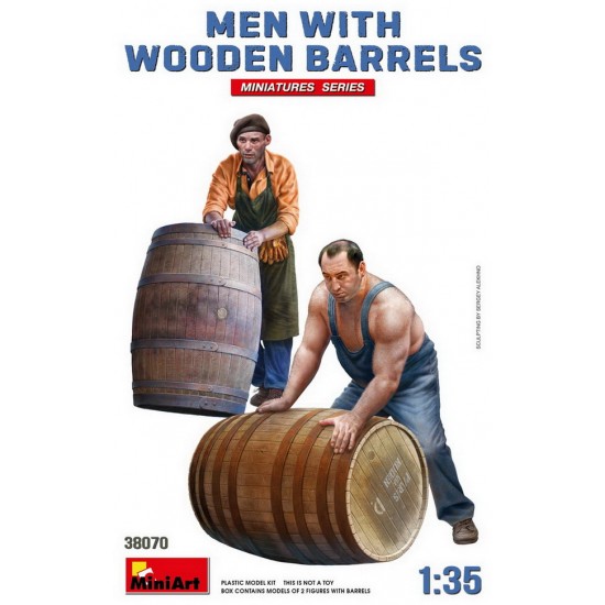 1/35 Men with Wooden Barrels (2 figures & 2 barrels)